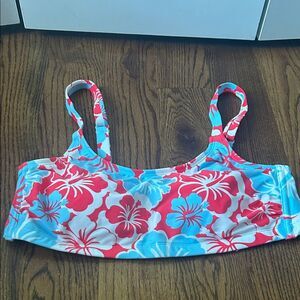 Wild Fable Tropical Floral Bikini Top Size X/14 New with Tags